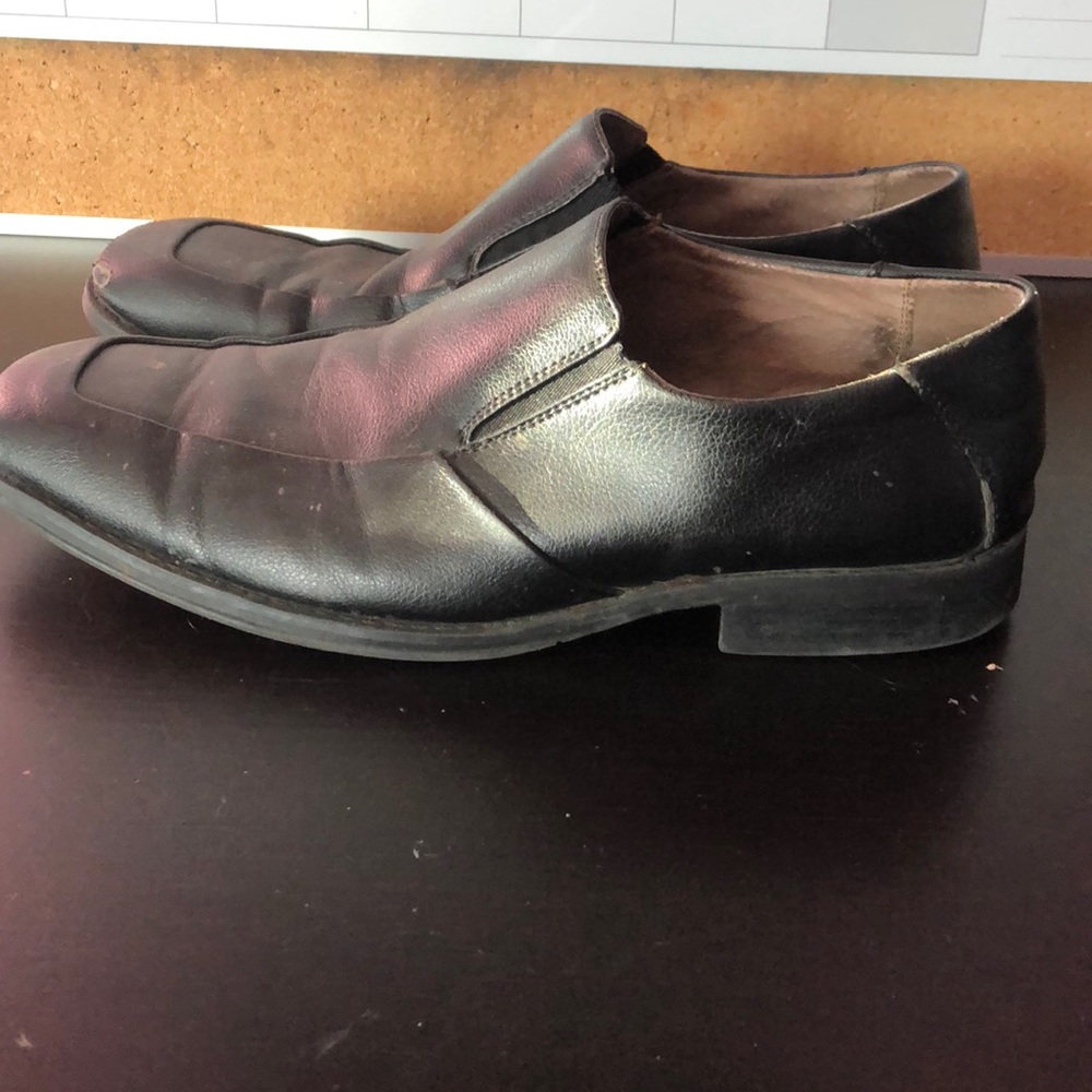 Dress shoes
